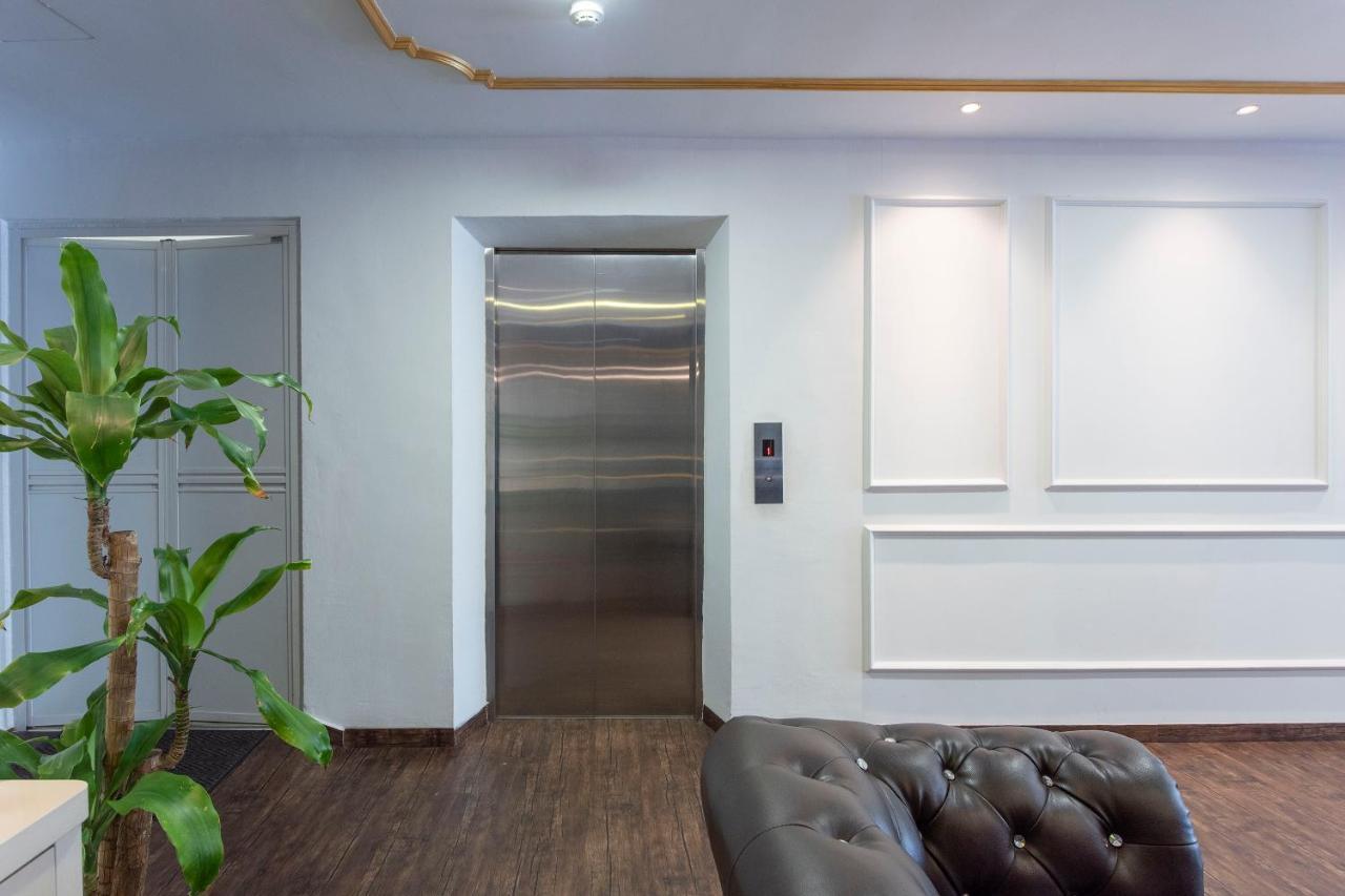 Oyo 90403 North City Hotel Johor Bahru Bagian luar foto