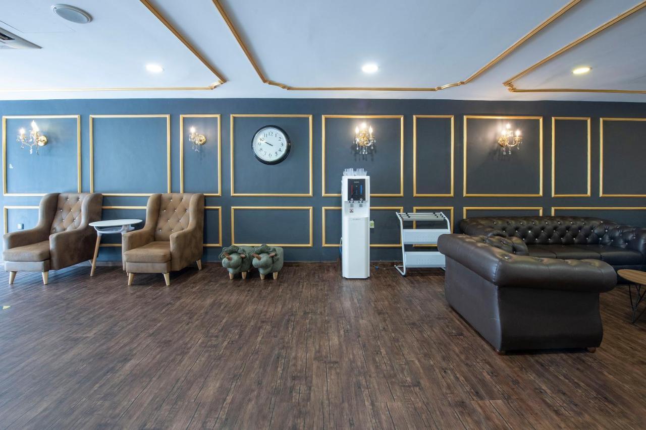 Oyo 90403 North City Hotel Johor Bahru Bagian luar foto