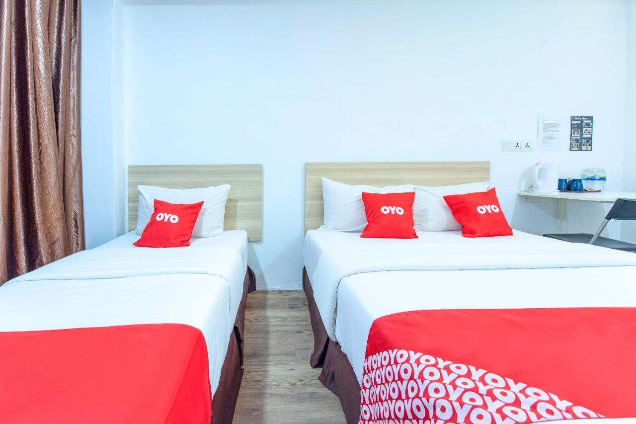Oyo 90403 North City Hotel Johor Bahru Bagian luar foto